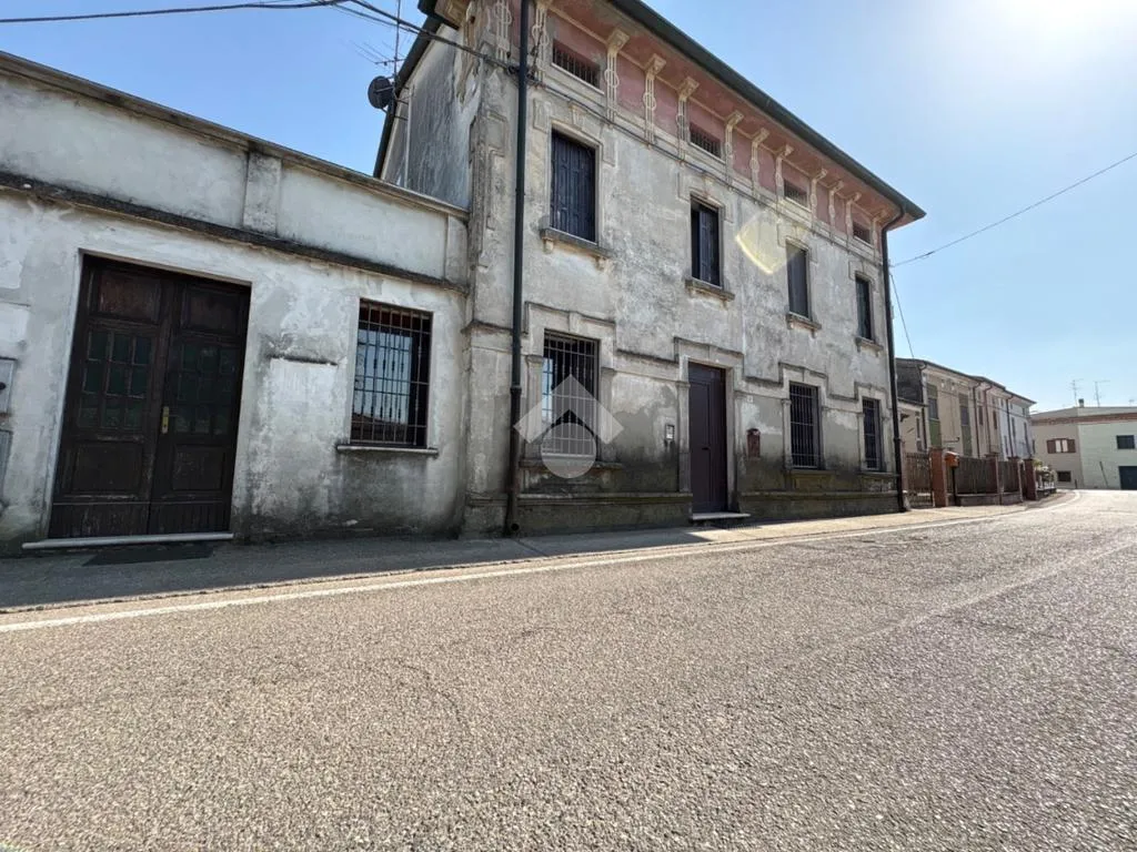 Extérieur - Independent Villa with Garden in Sorgà