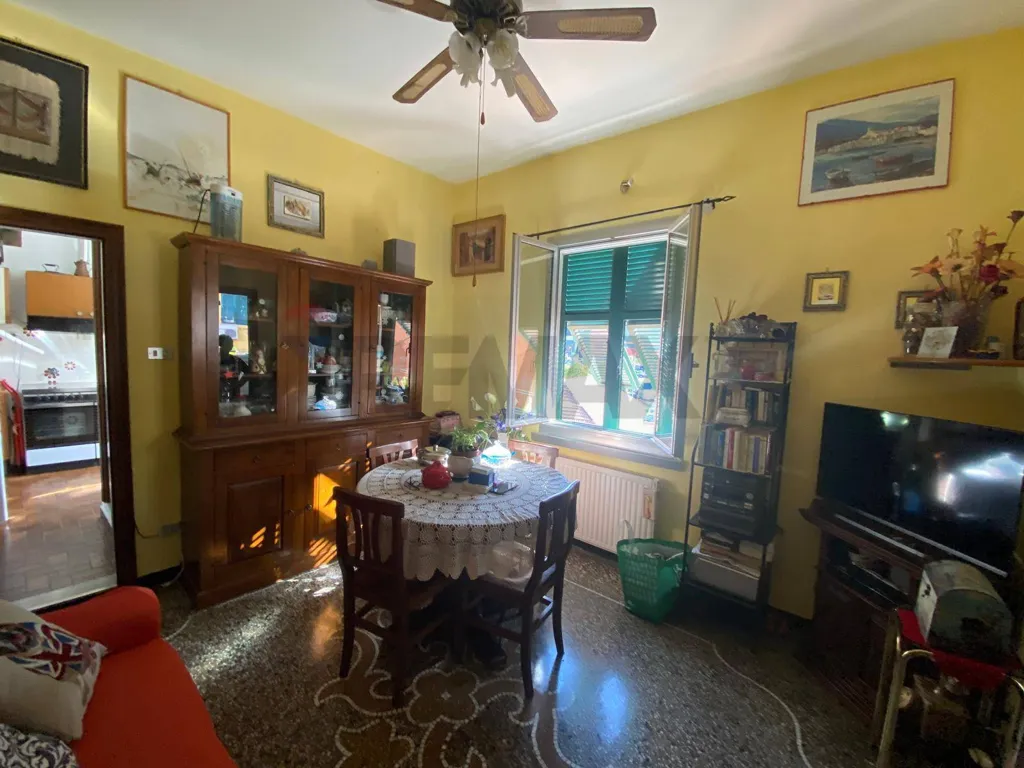 Söögituba - Bright Apartment with Attic in Genoa
