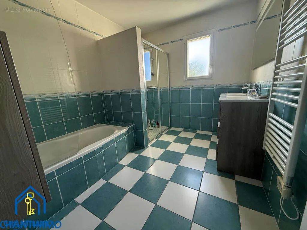 5-toaline maja asukohas La Caillere-Saint-Hilaire