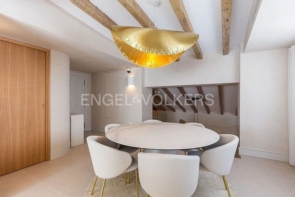 Söögituba - Renovated Penthouse with Terraza in La Seu