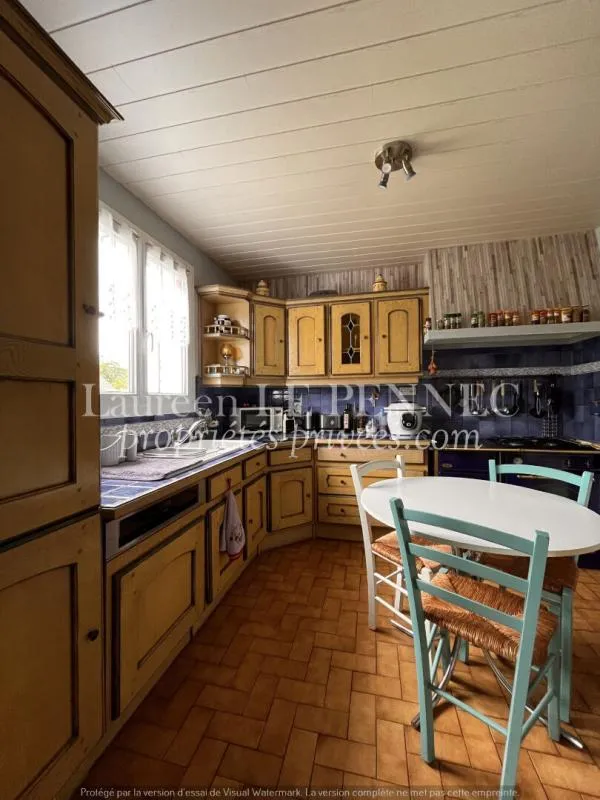 Köök - Charming House with Large Garden in Sermises
