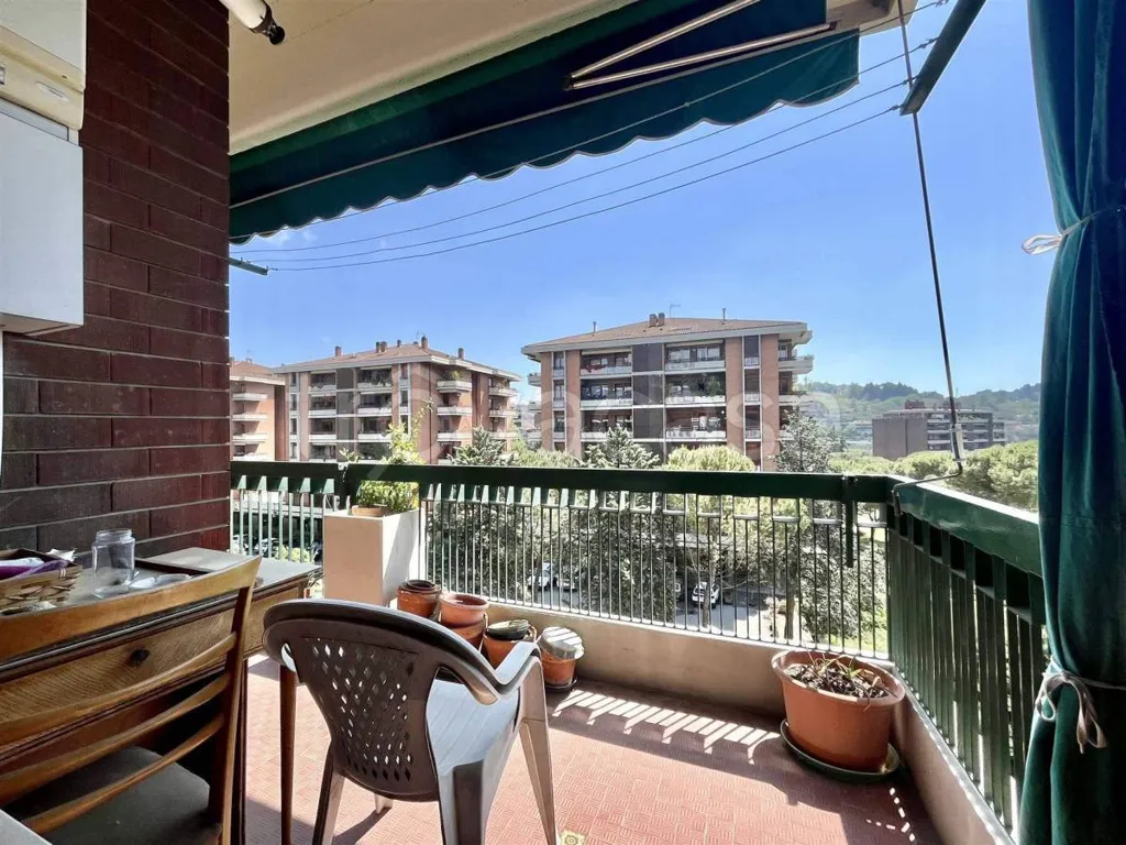 Balcone - Apartment with Open View in Perugia