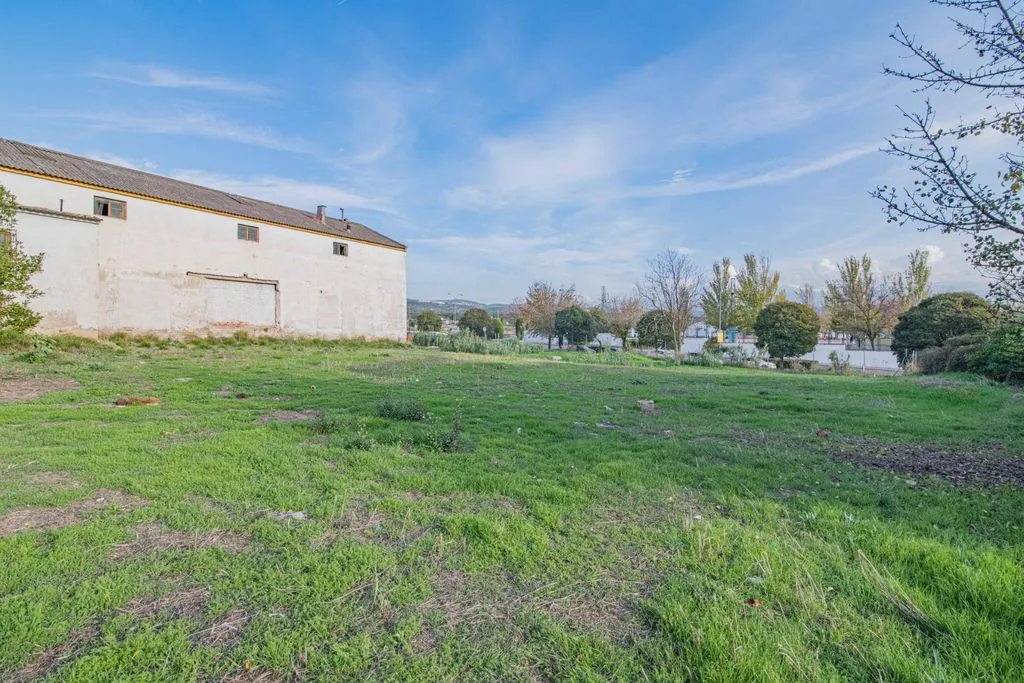 Giardino - Development Land in Peligros Centre