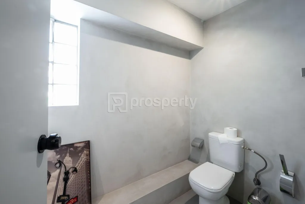 Salles de bain - Commercial Building with Parking in Chalandri