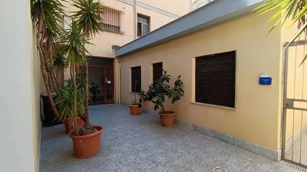Giardino - Bright 3-Bedroom Apartment with Balcony in Palermo
