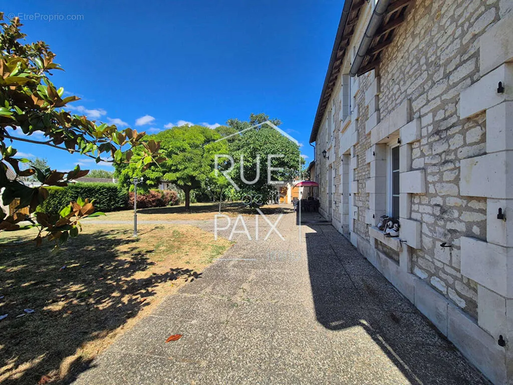 Extérieur - Longère avec Jardin à Beuxes, Proche de Chinon