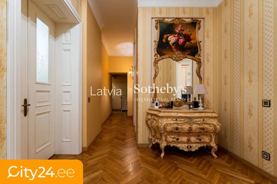 Entrée - Renovated Jugendstil Flat in UNESCO Site
