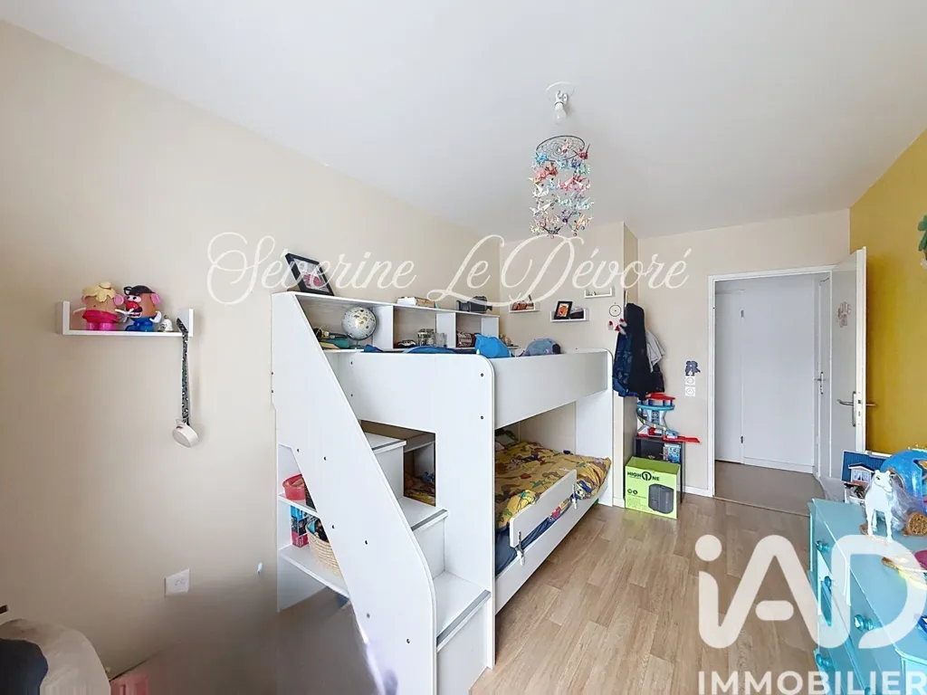 Bedrooms - Apartment with Balcony in Sannois