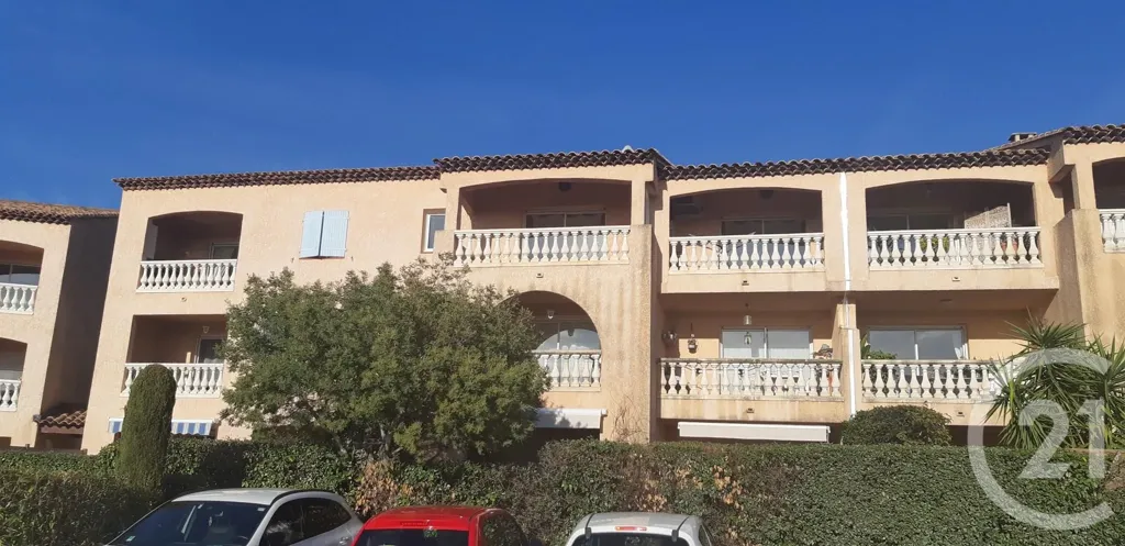 Välivaade - Penthouse with Sea View in Fréjus