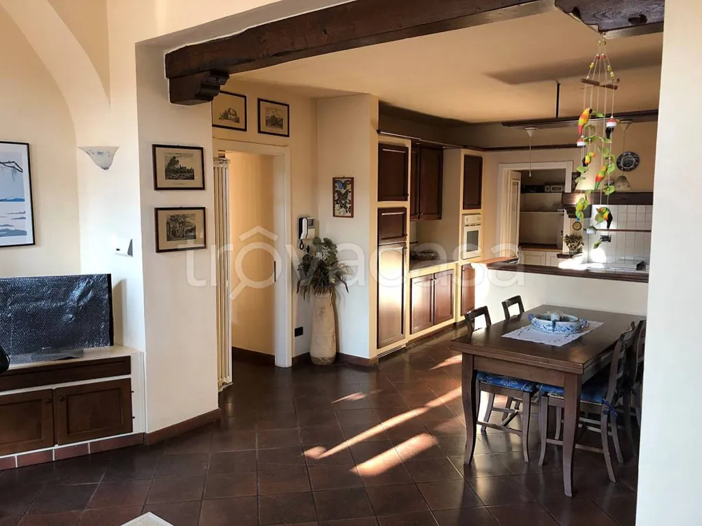 Dining Room - Historic Villa with Panoramic View in Costigliole Saluzzo