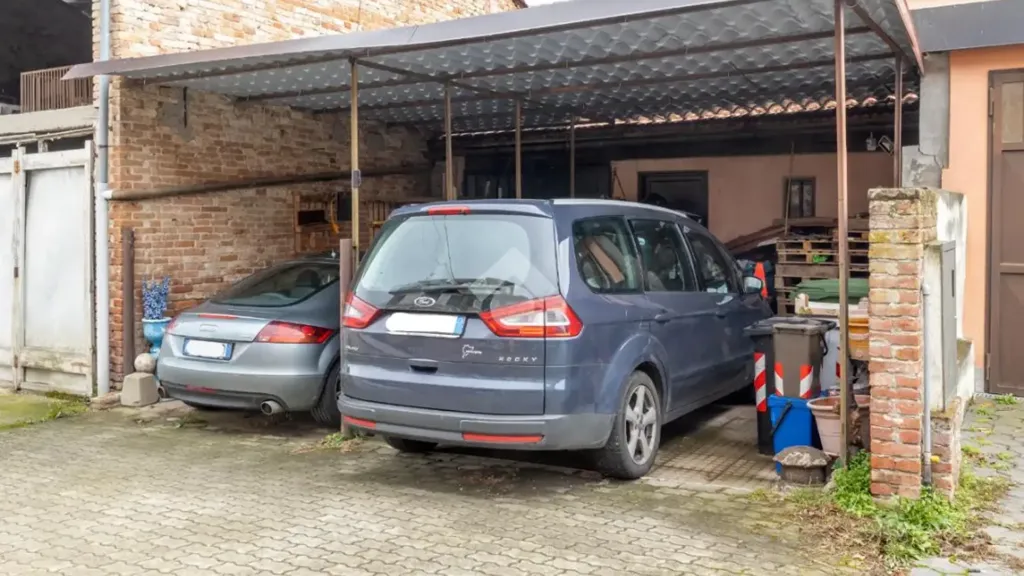 Garage - Semi-detached House with Panoramic View in Marentino
