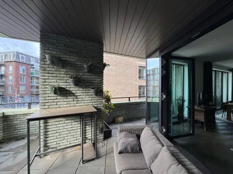 Terrass - Modern Apartment with Patio in Maastricht