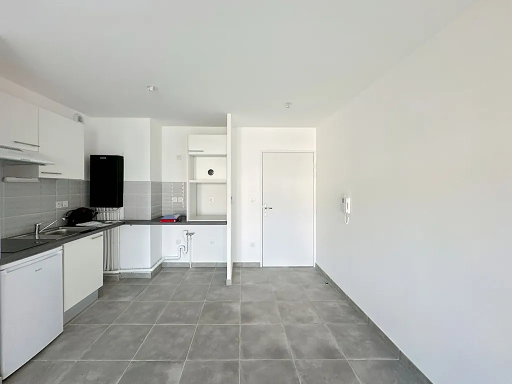 Cucina - New 2-Bed Flat with Terrace in Montauban