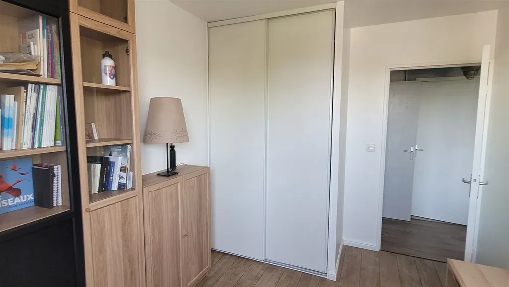 Rooms - T3 Flat with Secure Garage in Fontaines-sur-Saône