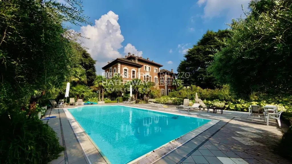 Piscine - Luxury Apartment with Lake View in Como