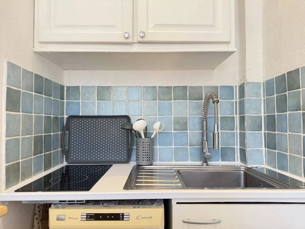 Cuisine - Appartement Luxueux avec Vue sur Cannes