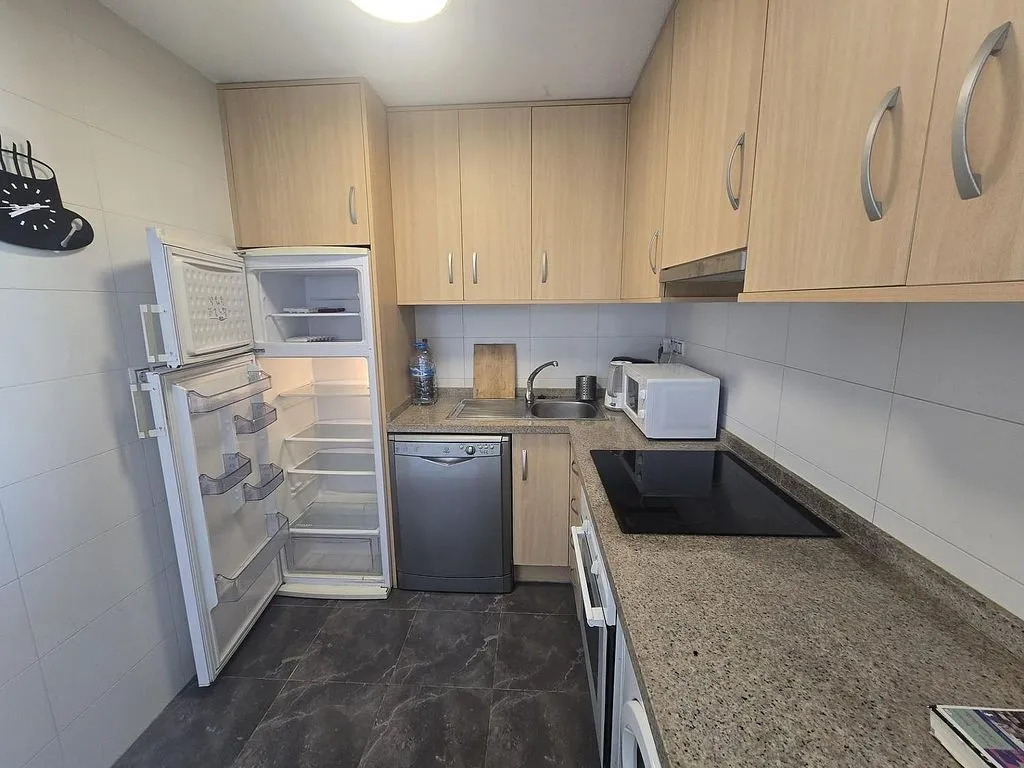 Cuisine - Modern Flat with Balcony in Torrevieja Centre