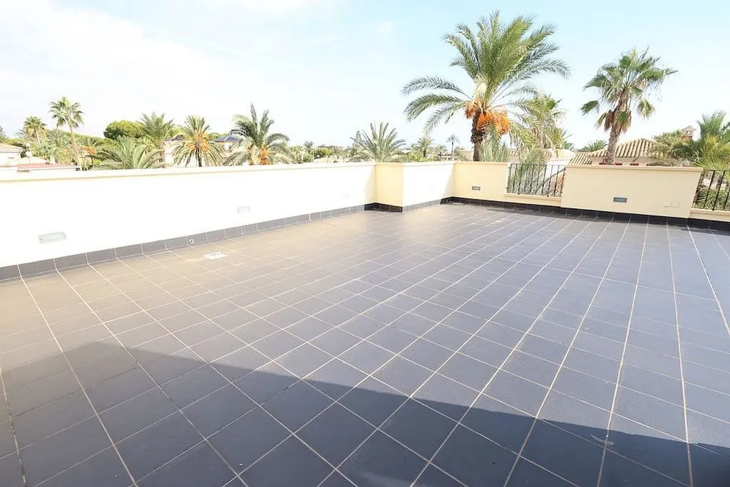 Terrasse - Modern Chalet with Private Pool in Cabo Roig