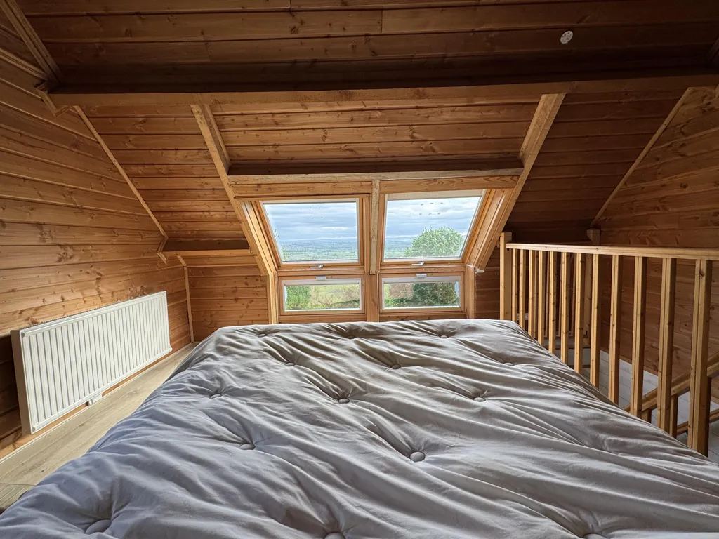 Chambres - Maison avec Dépendance et Jardin dans la Campagne de Cambremer