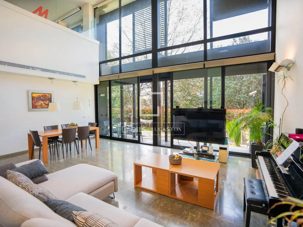 Elutuba - Luxury Villa with Pool in Girona