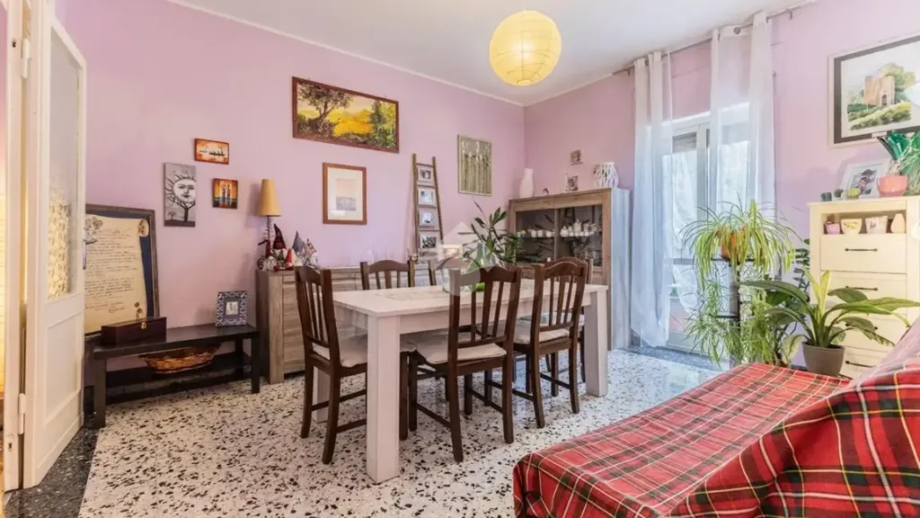 Söögituba - Rearranged Apartment with Balcony in Sutri