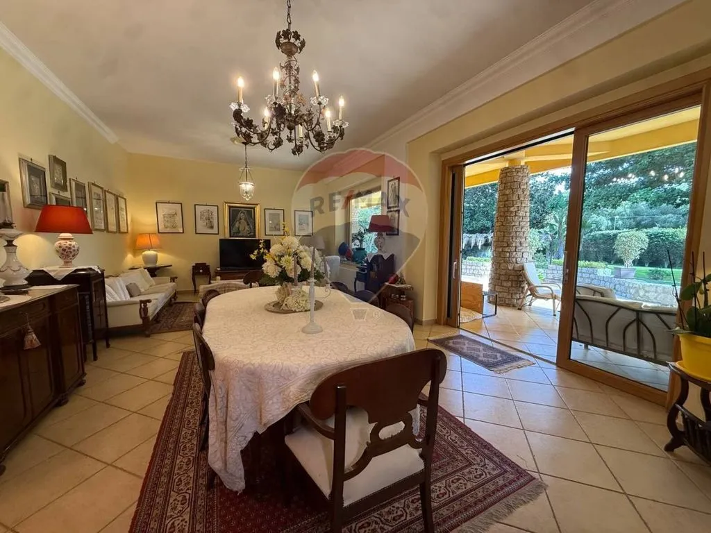 Söögituba - Luxury Villa with Pool in Mondello, Palermo