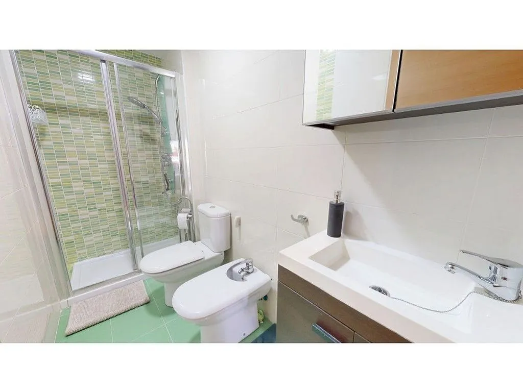 Salles de bain - 1-Bedroom Apartment with Terrace in Chilches