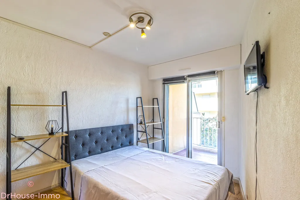 Chambres - Appartement T2 avec Balcons à Cavalaire-sur-Mer