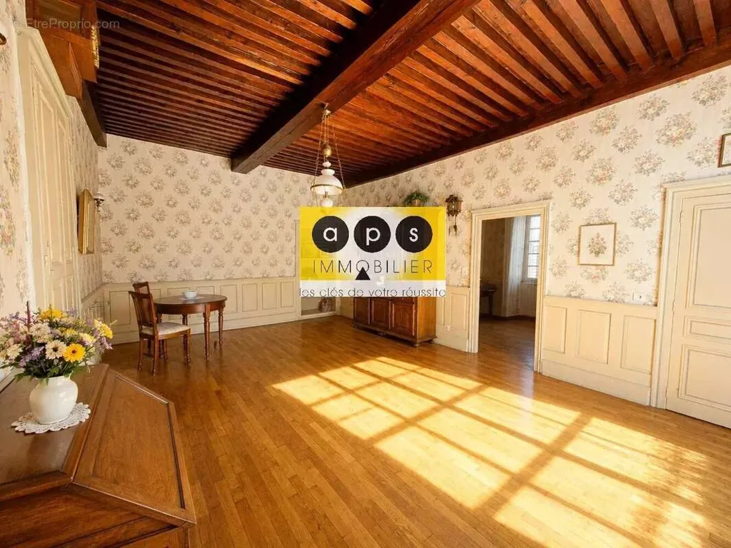 Séjour - Maison de Village en Pierre à 2 min d'Arbois