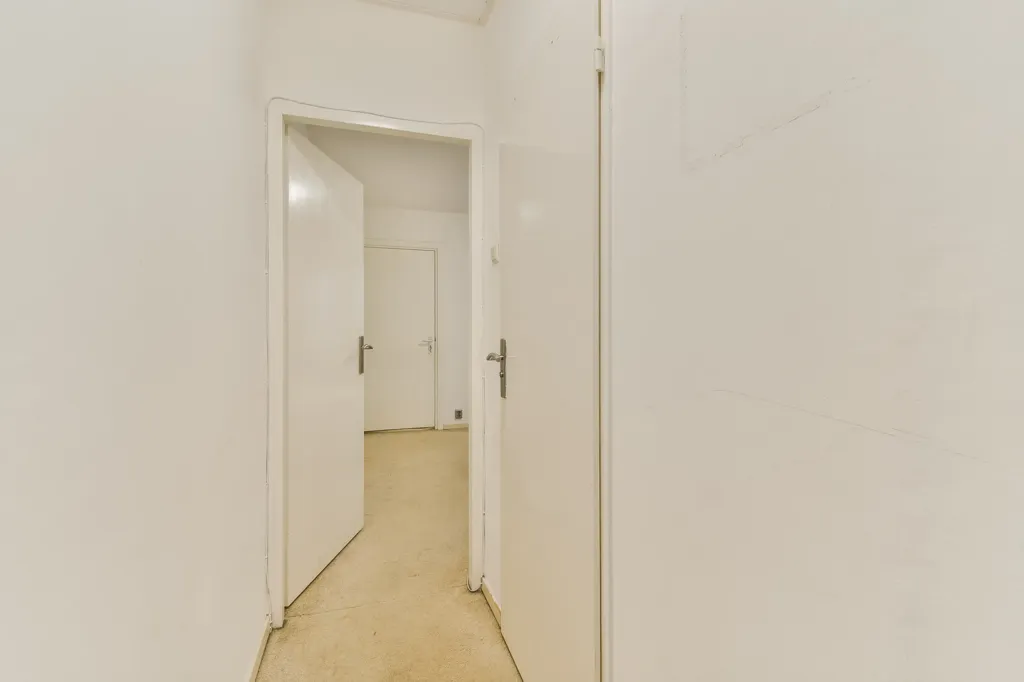 Esik - Split-Level Apartment with Water View in Amsterdam