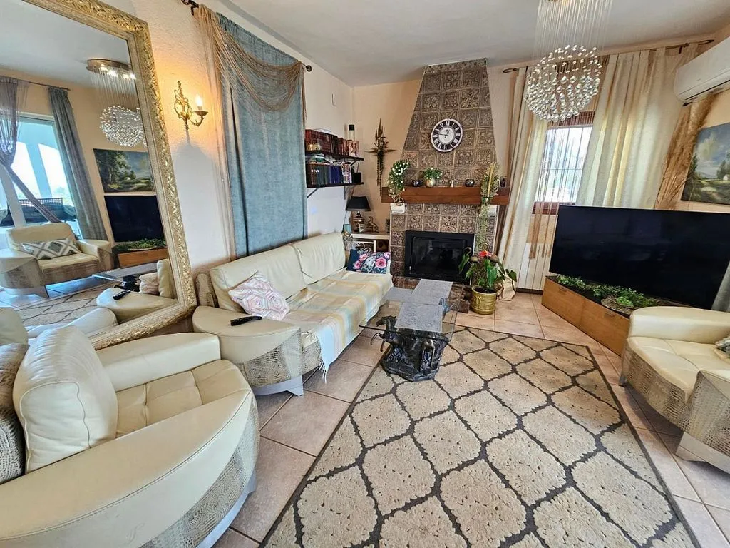 Séjour - Traditional Villa with Pool in Adsubia
