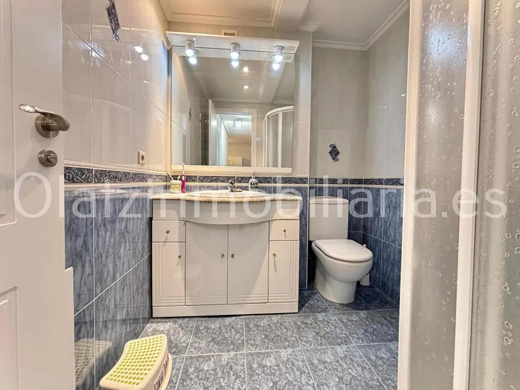 Bathrooms - Bright Apartment with Terrace in Zalla Centre