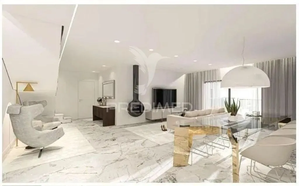 Living Room - Luxury Duplex Apartment with Terrace in Entroncamento