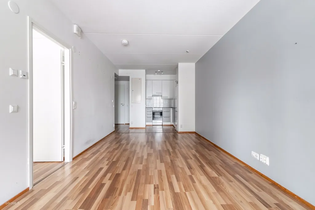 Entrée - Spacious Apartment with Balcony in Veromies, Vantaa