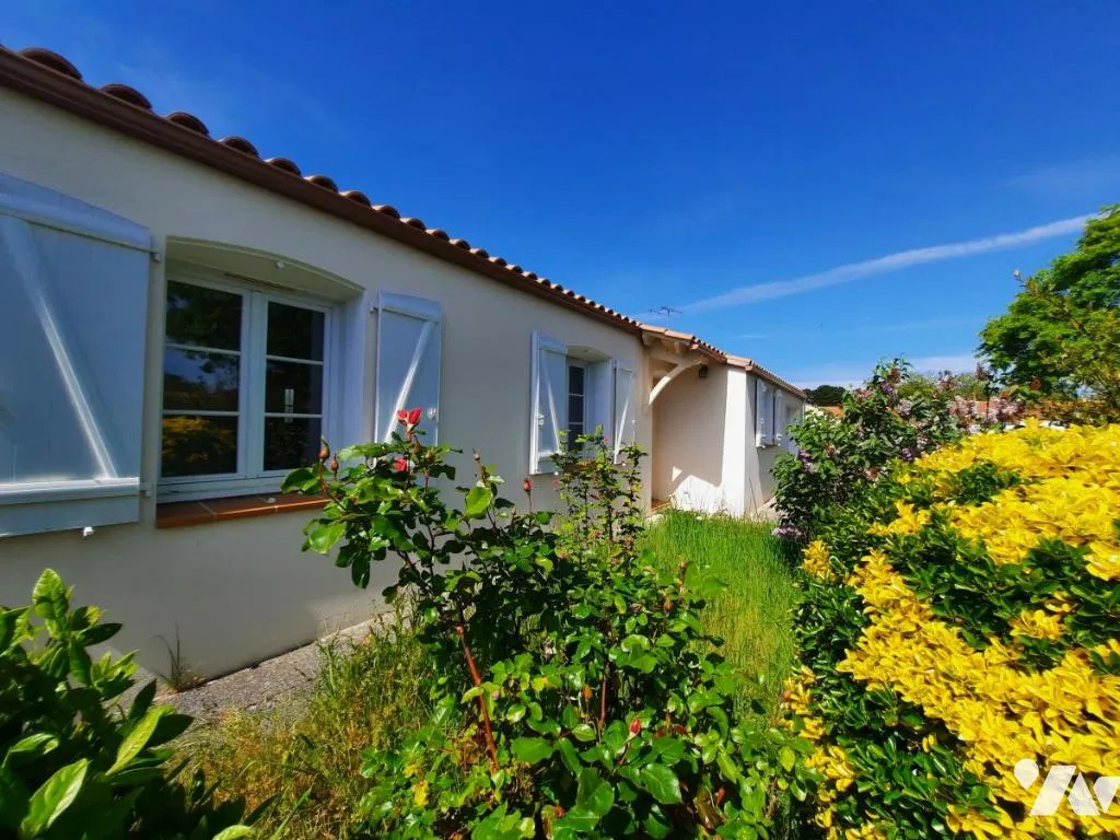 Välivaade - Ground Floor House with Garden in Challans