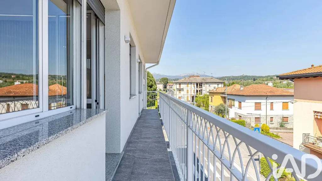 Balcon - Luxury Penthouse with Terraces in Cantù