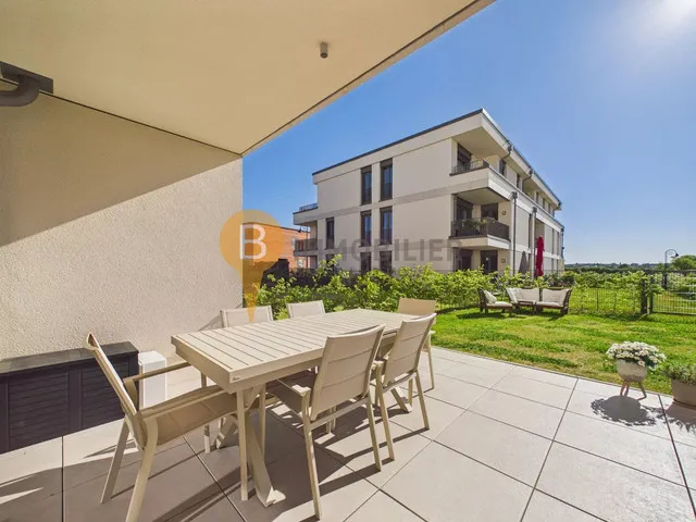 Terrace - Modern Apartment with Terrace in Nospelt