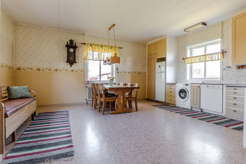 Salle à manger - Villa with Garden in Ostvik