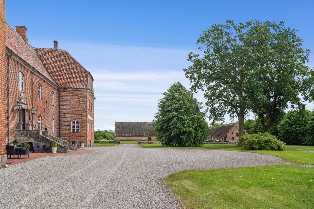 Extérieur - Medieval Manor with Forest View in Djursland