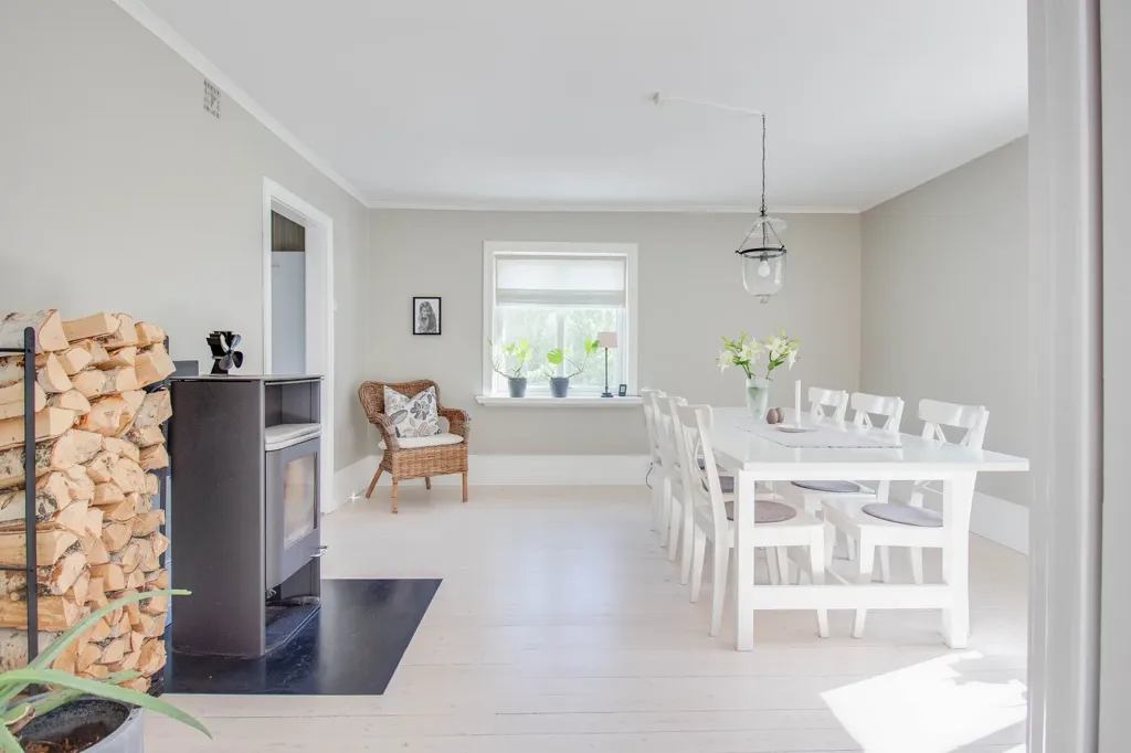 Sala da pranzo - 1930s Villa with Pool in Sommen, Jönköping