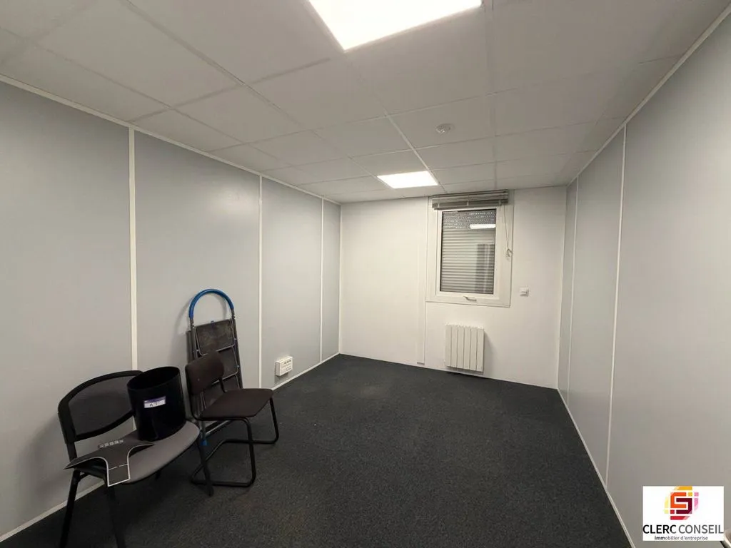 Bureau - Bureaux Rénovés avec Parking à Rouen Sud