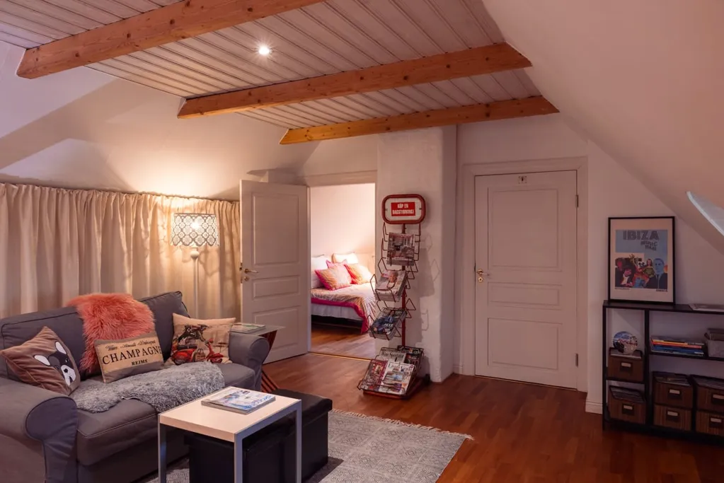 Toad - Scandi Farmhouse with Pool and Views in Ystad