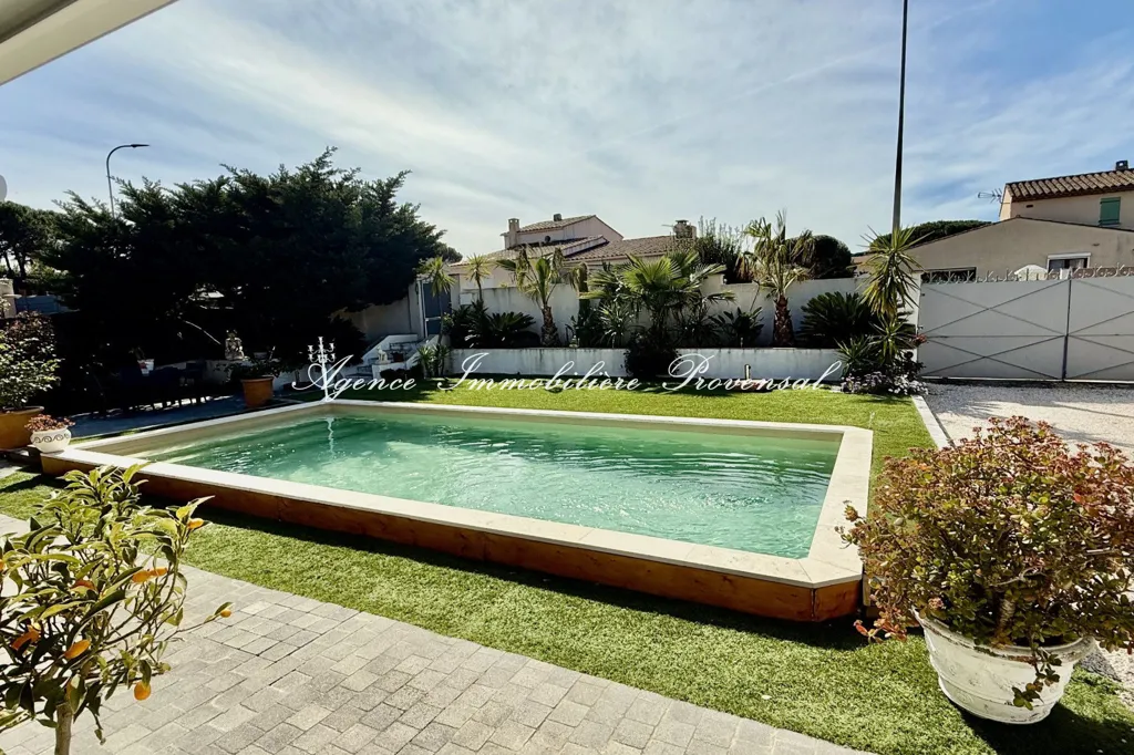 Bassein - Renovated House with Pool near Sainte-Maxime Centre