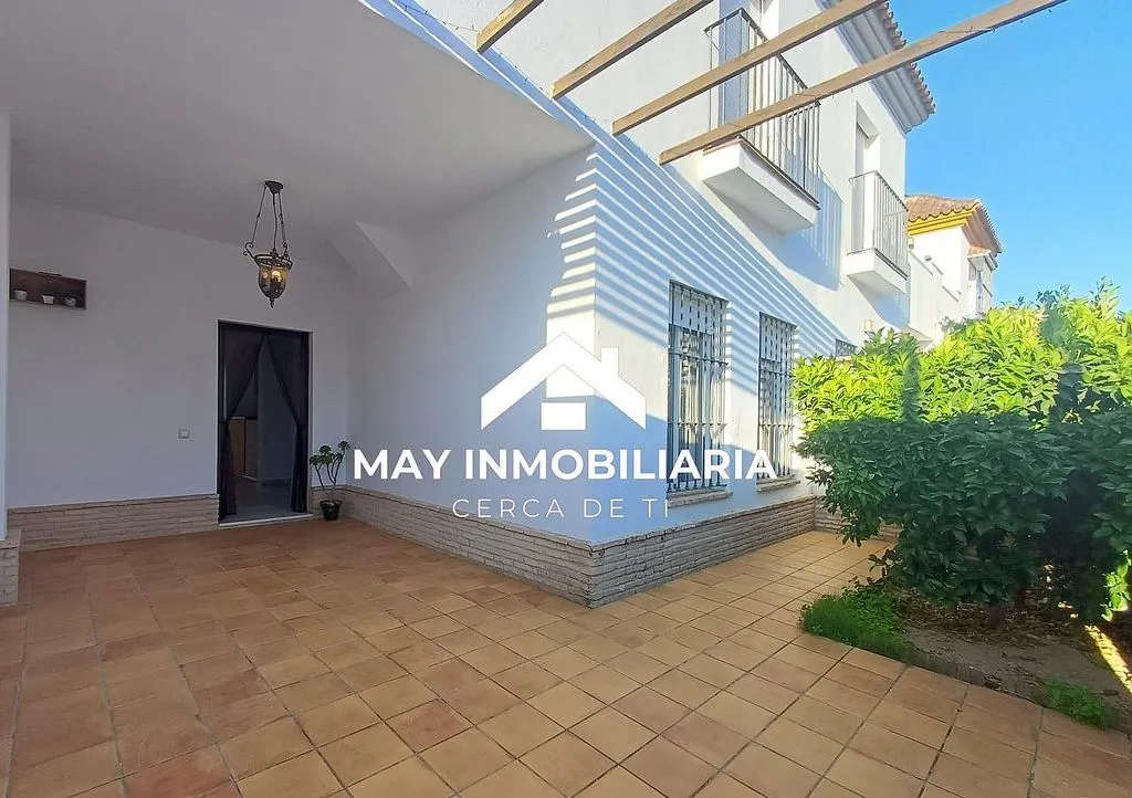 Terrass - Semi-detached House with River View in Coria del Río