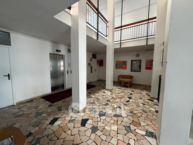 Esik - Triplex with Balcony in Comacchio