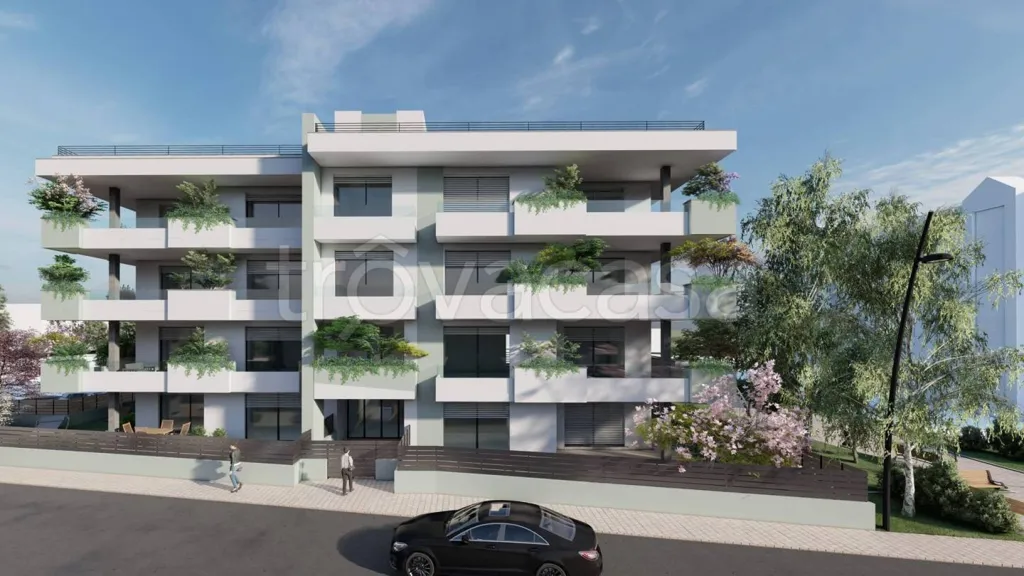 Ground Floor Apartment with Private Garden in Bra