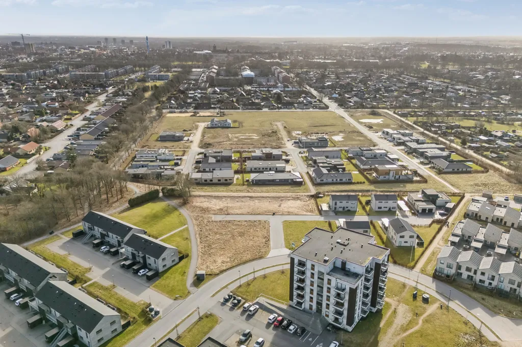 Õhuvaade - Year-Round Plot with 5G Coverage in Herning