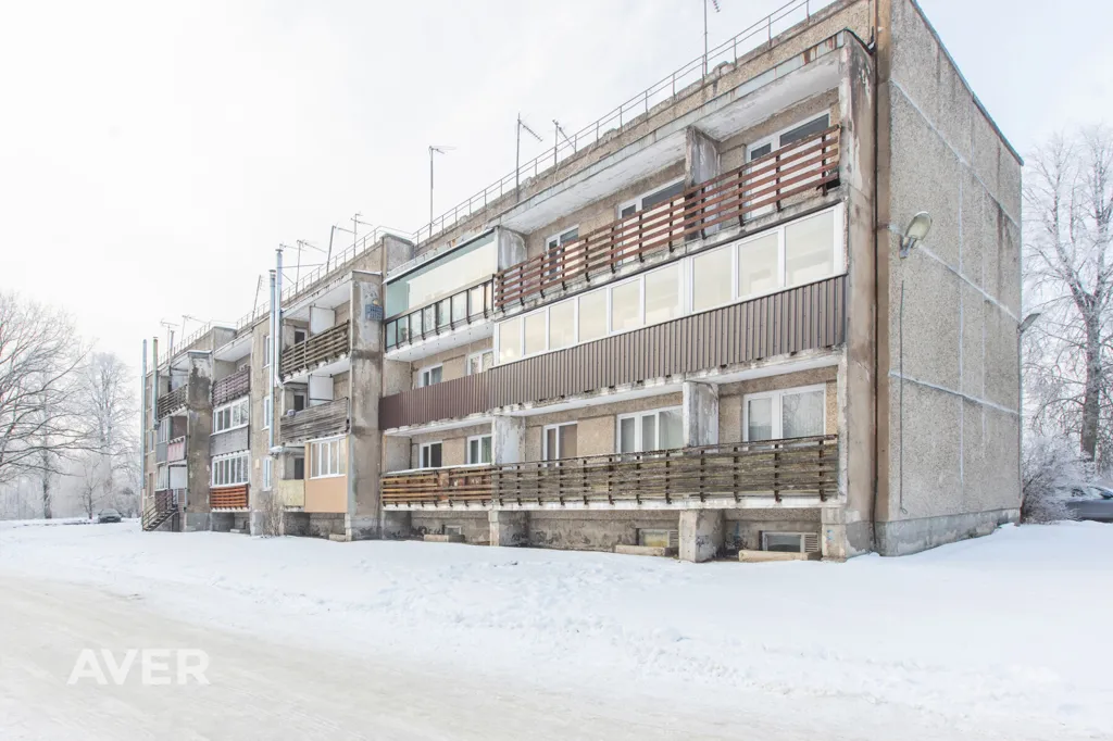 Esterno - Spacious 4-Bedroom Flat with Terrace in Rembate