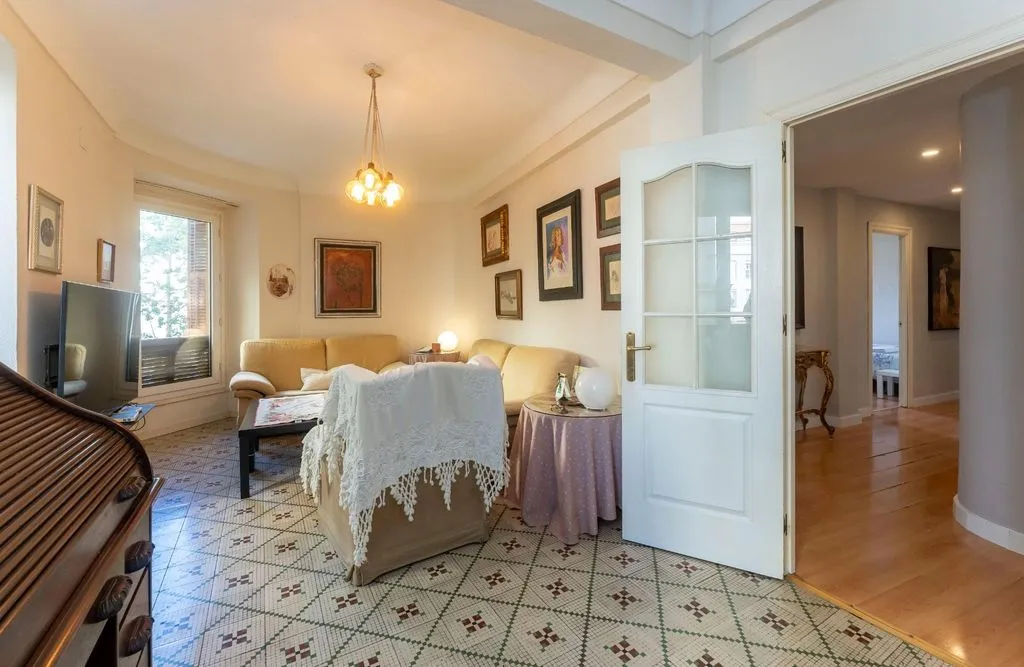 Living Room - Luxury Apartment with City View in Málaga