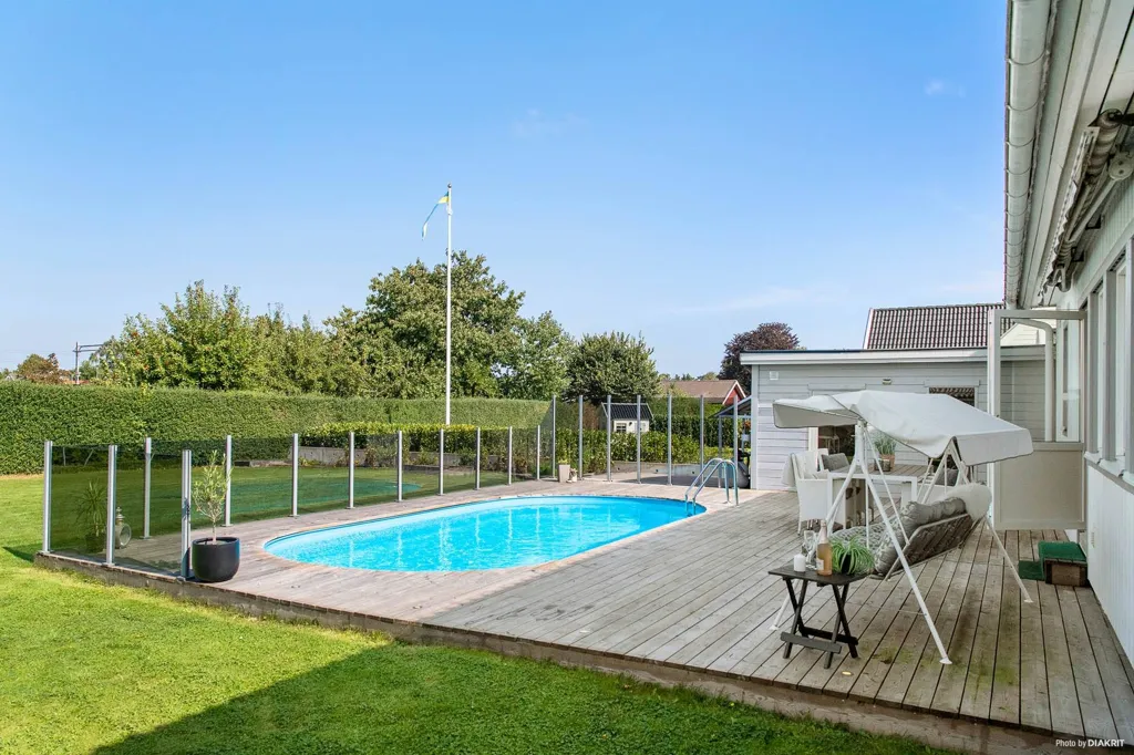 Bassein - Modern Villa with Pool in Påarp